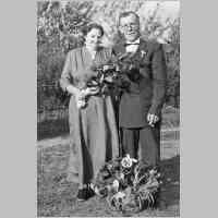 077-1006 Das Ehepaar Johannes u. Gertrud Jodeit feiern am 23.09.1958 ihre Silberhochzeit.jpg